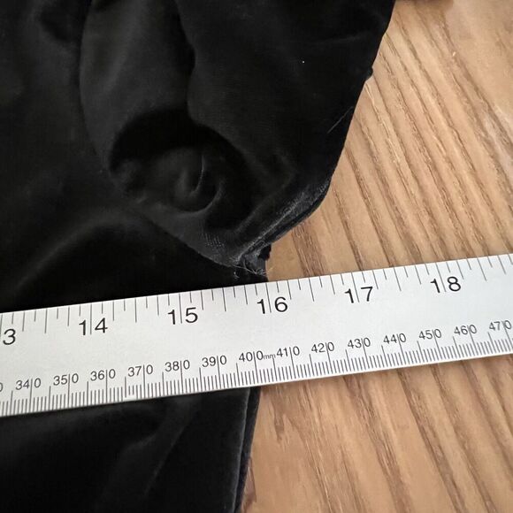 Zara Womens Short Velvet Dress Size XS Black Long Sleeve V Neck Party Velour - Picture 5 of 16